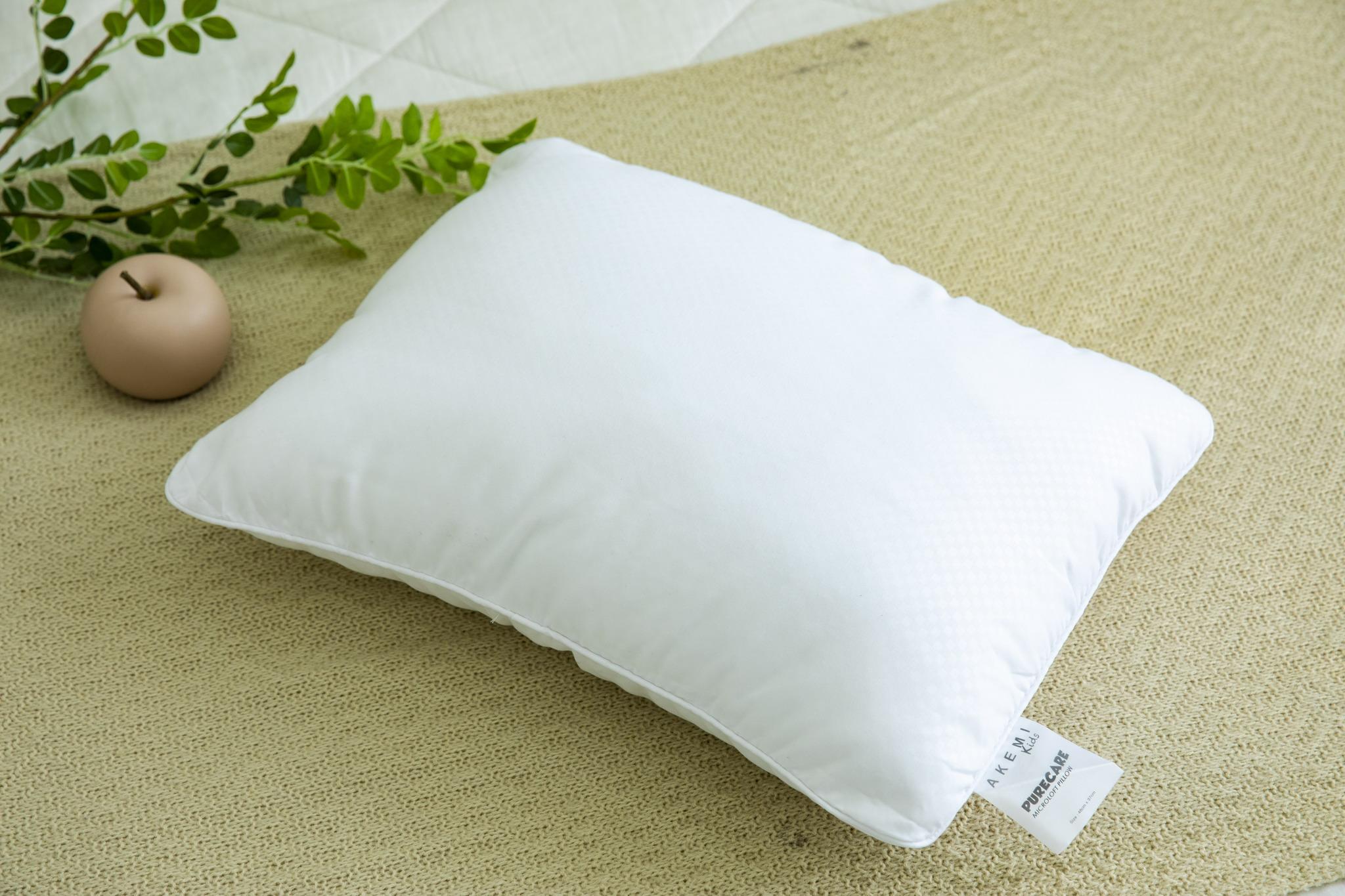 Ruột gối trẻ em Akemi Kids Pure Care Microloft Pillow 48x37cm, 1 cái