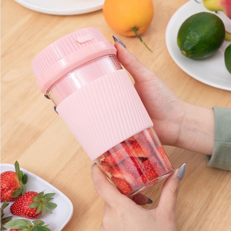 Máy xay trái cây, sinh tố, cầm tay Portable Juicing Cup sắc màu 300ml đa năng