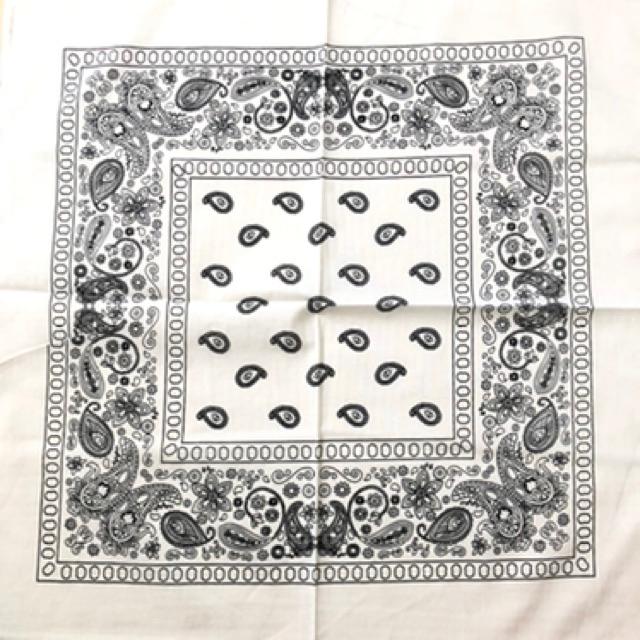 Khăn bandana cotton in hoạ tiết hạt dưa size 55x55cm