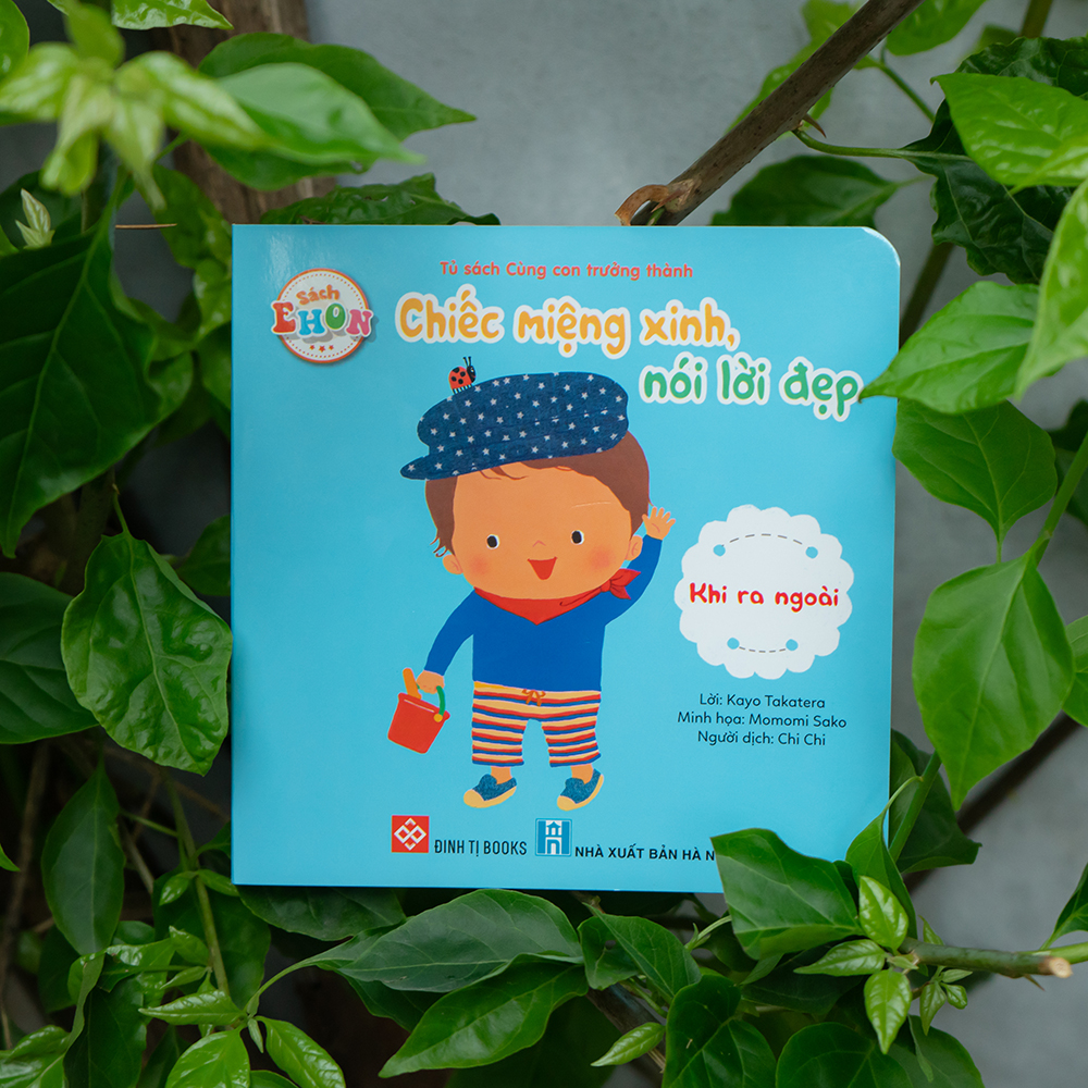 Chiếc Miệng Xinh, Nói Lời Đẹp - Khi Ra Ngoài