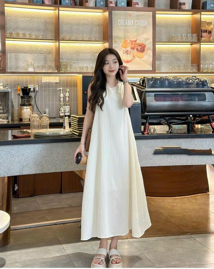 Đầm suông sát nách gân sọc