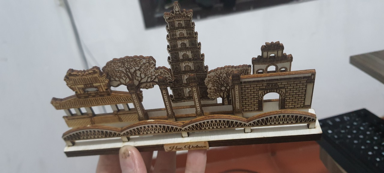MÔ HÌNH DANH THẮNG HUẾ CẦU TRƯỜNG TIỀN – CHÙA THIÊN MỤ - Mới