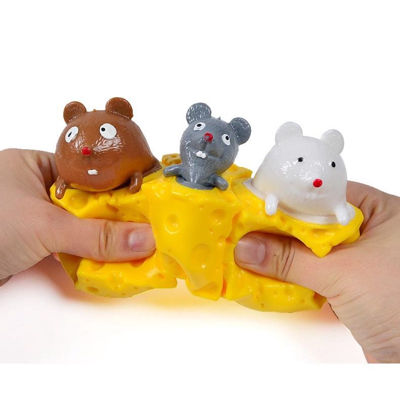 Chuột trốn trong miếng bánh phô mai squishy đồ chơi slime slam