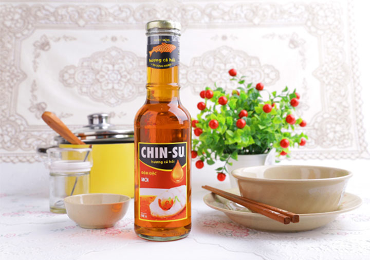 Nước mắm Chinsu hương cá hồi chai 500ml