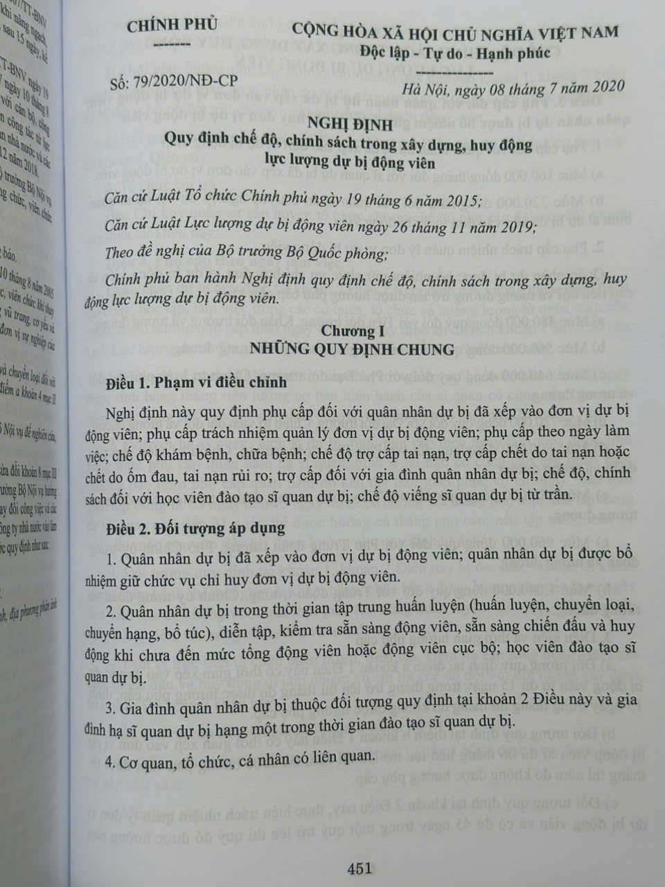 Sách Cẩm Nang Công Tác Quốc Phòng An Ninh Trong Tình Hình Mới Và Những Quy Định Pháp Luật Cần Biết (V2437A)
