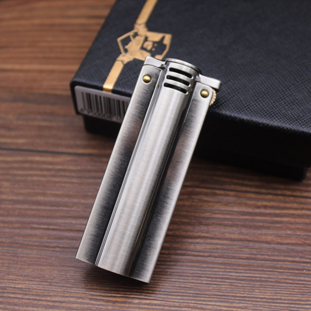 Vỏ Hột Quẹt Bật Lửa Xăng Đá Zorro Z557 Thiết Kế Đẹp Độc Lạ - Dùng Xăng Bấc Đá Cao Cấp