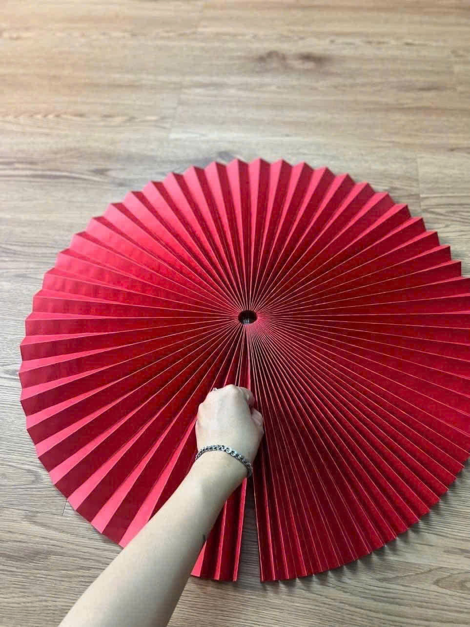 Dải Giấy Đỏ Xoắn Dài 3m Trang Trí TẾT, Trung Thu Sự Kiện, Lớp Học, Văn Phòng, Decor Nhà Cửa - HÀNG CHÍNH HÃNG MINIIN