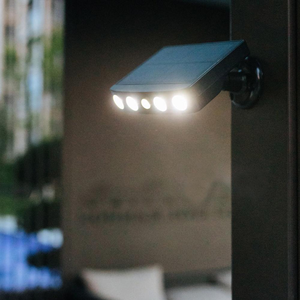 Đèn Led Gắn Tường Sử Dụng Năng Lượng Mặt Trời Chống Thấm Nước IP65