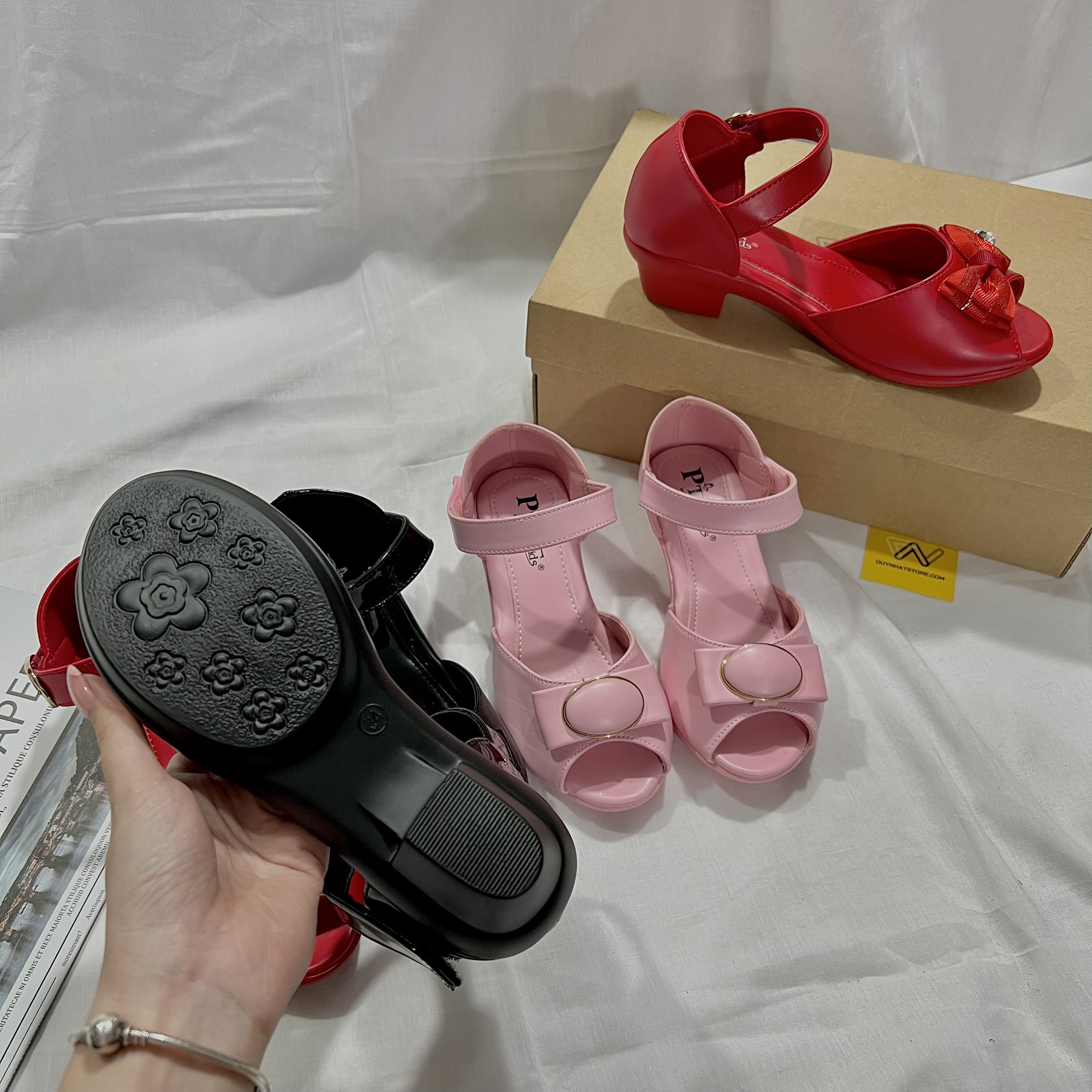 Giày Sandal Cao Gót Bé Gái Học Sinh Đi Học Duy Nhật Store Cấp 1 2 Đế Cao Su Đúc Dép Quai Hậu Êm Chân 3cm Elsa Size Lớn