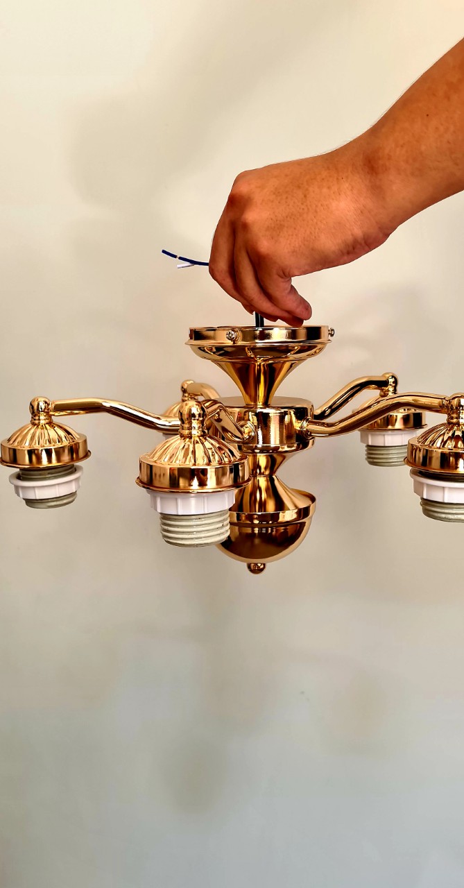 Quạt Trần Đèn Trùm 5 Cánh , 5 Bóng Đèn , Chạy Nhiều Tốc Độ Gió Và Siêu Tiết Kiệm Điện