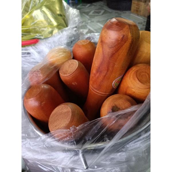 Chày gỗ đâm tiêu tỏi ớt