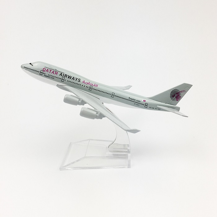 Mô hình máy bay tĩnh B747 Qatar Airways 16cm