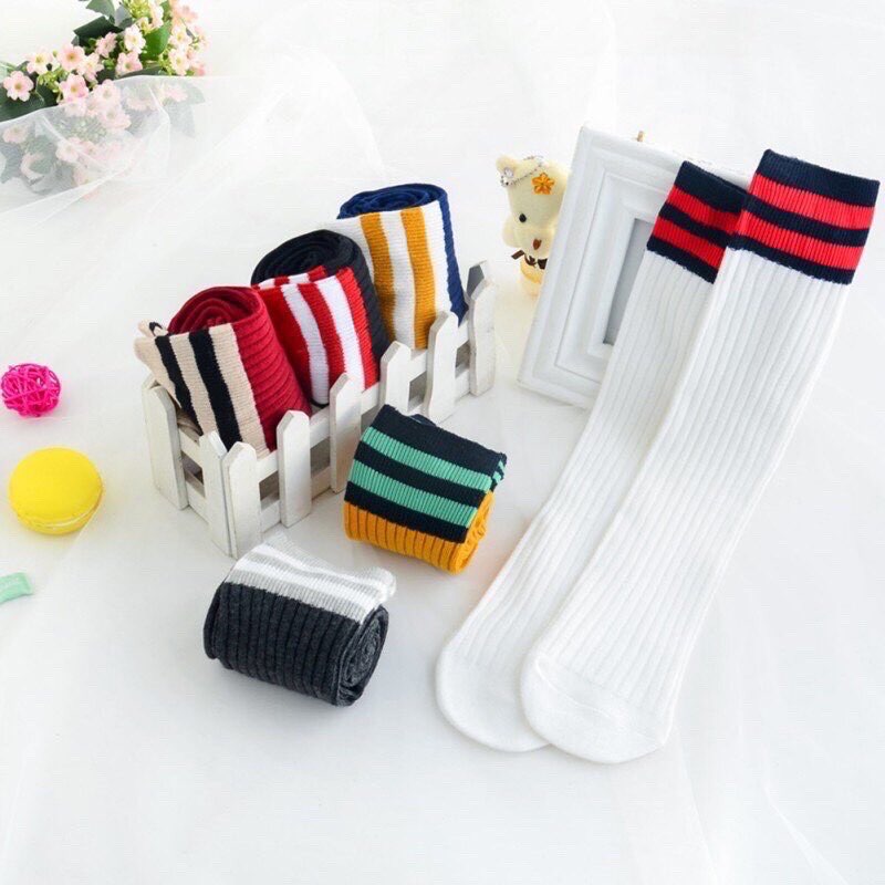 Tất đến đầu gối cho bé, vớ dài tới bắp phong cách vintage Hàn Quốc mặc váy xinh xắn thời trang