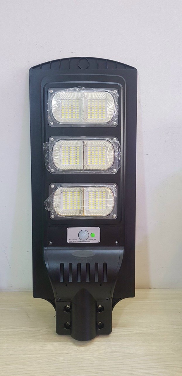 ĐÈN PHA NĂNG LƯỢNG MẶT TRỜI LIỀN THỂ 150W