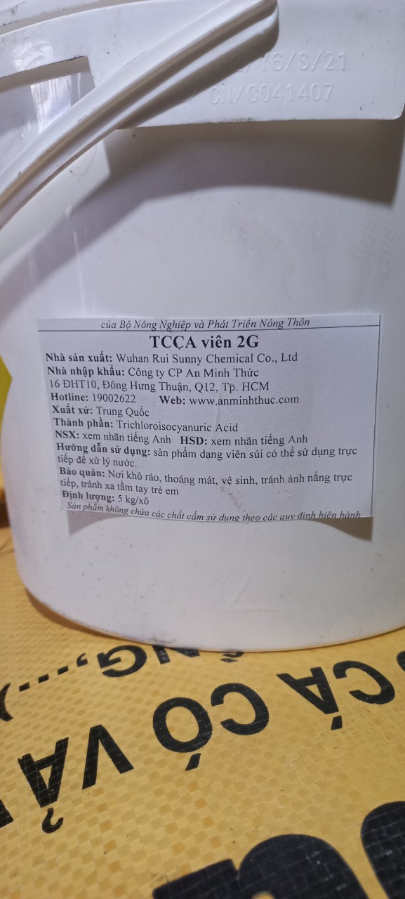 TCCA dạng viên xô 5kg, sủi bọt, diệt khuẩn ao nuôi tôm cá