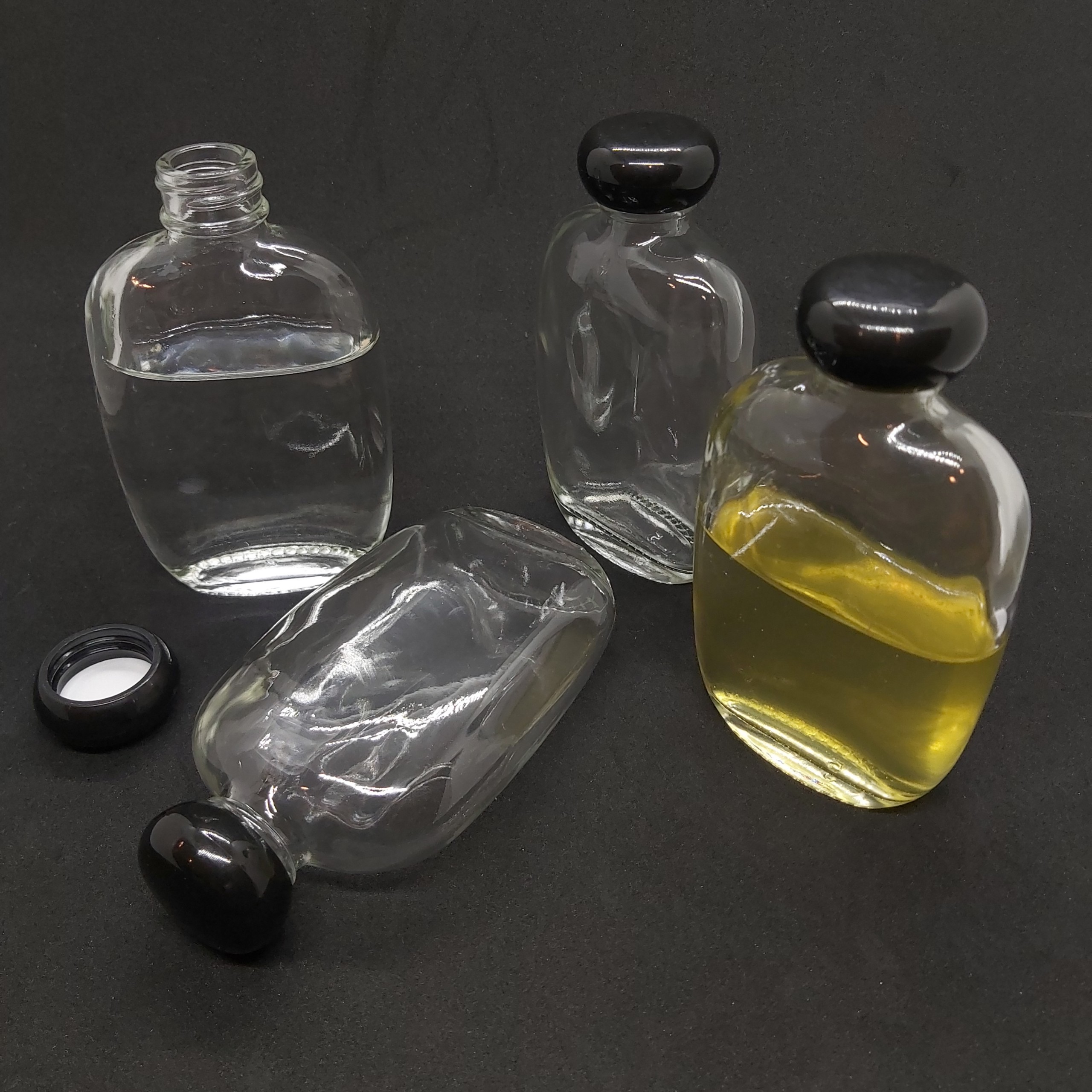 Chai thủy tinh 100ML BẦU DỤC - DẸT nắp nhựa đen tròn (1 chai) - Vỏ Chai 100ML, bình thủy tinh trong suốt