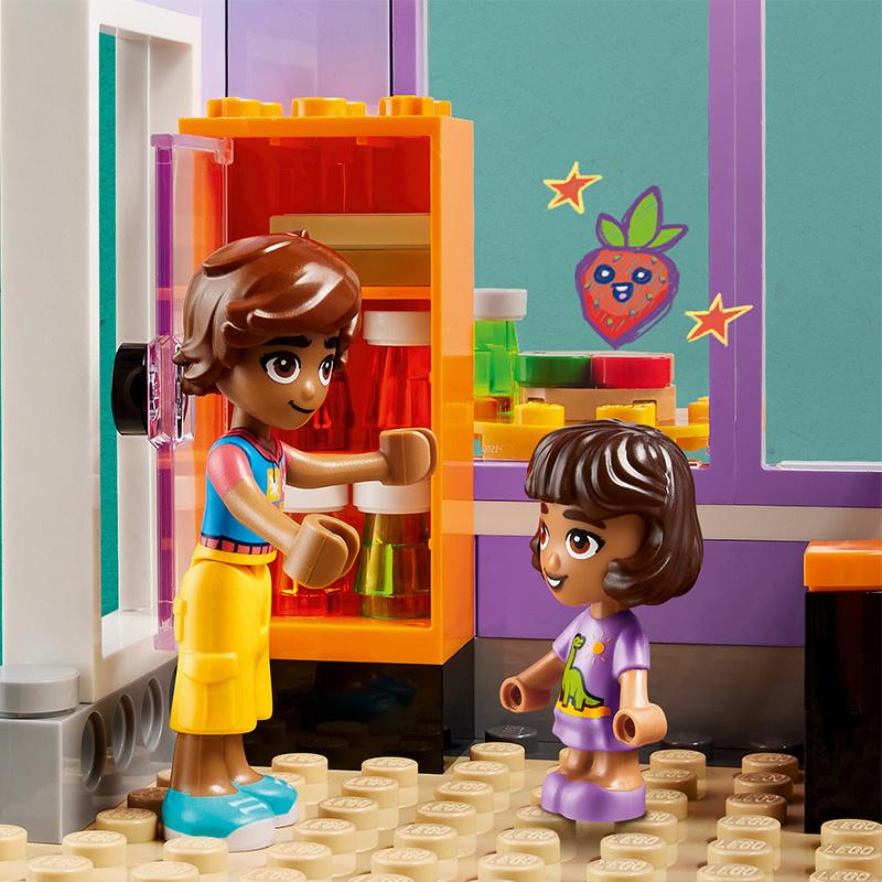 Đồ Chơi Lắp Ráp Tiệm Ăn Trung Tâm Thành Phố Heartlake Lego Friends 41747