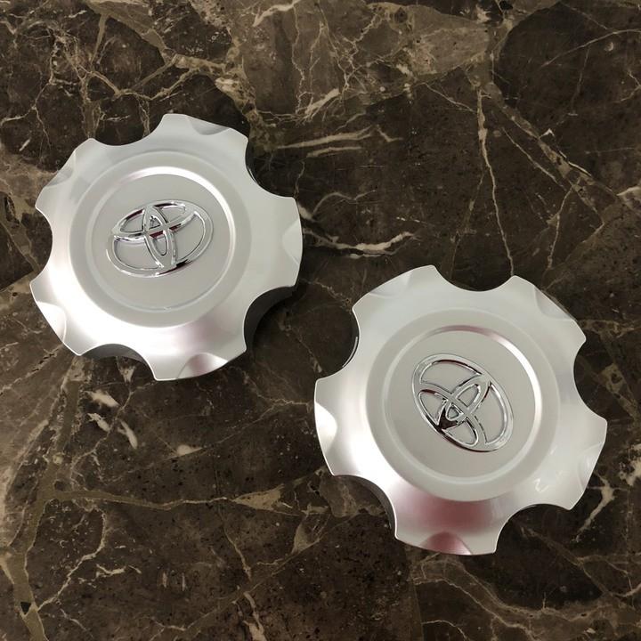 Logo chụp mâm bánh xe ô tô Toyota Land Cuiser Prado 2008-2010 TY-123