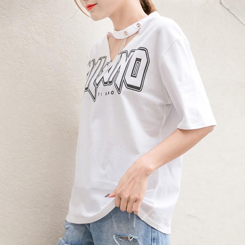 Áo thun nữ tay ngắn cổ chữ V in chữ gợi cảm