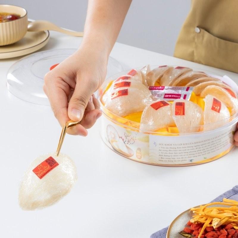 [CHÍNH HÃNG] Yến Sào Hoàng Kim - Hộp Quà Hoàng Kim Ngự Phẩm (100g Tổ Yến Tinh Chế Định Hình A5 &amp; Đông Trùng) - Quà Biếu Tặng VIP, Đối Tác Cao Cấp Nhất