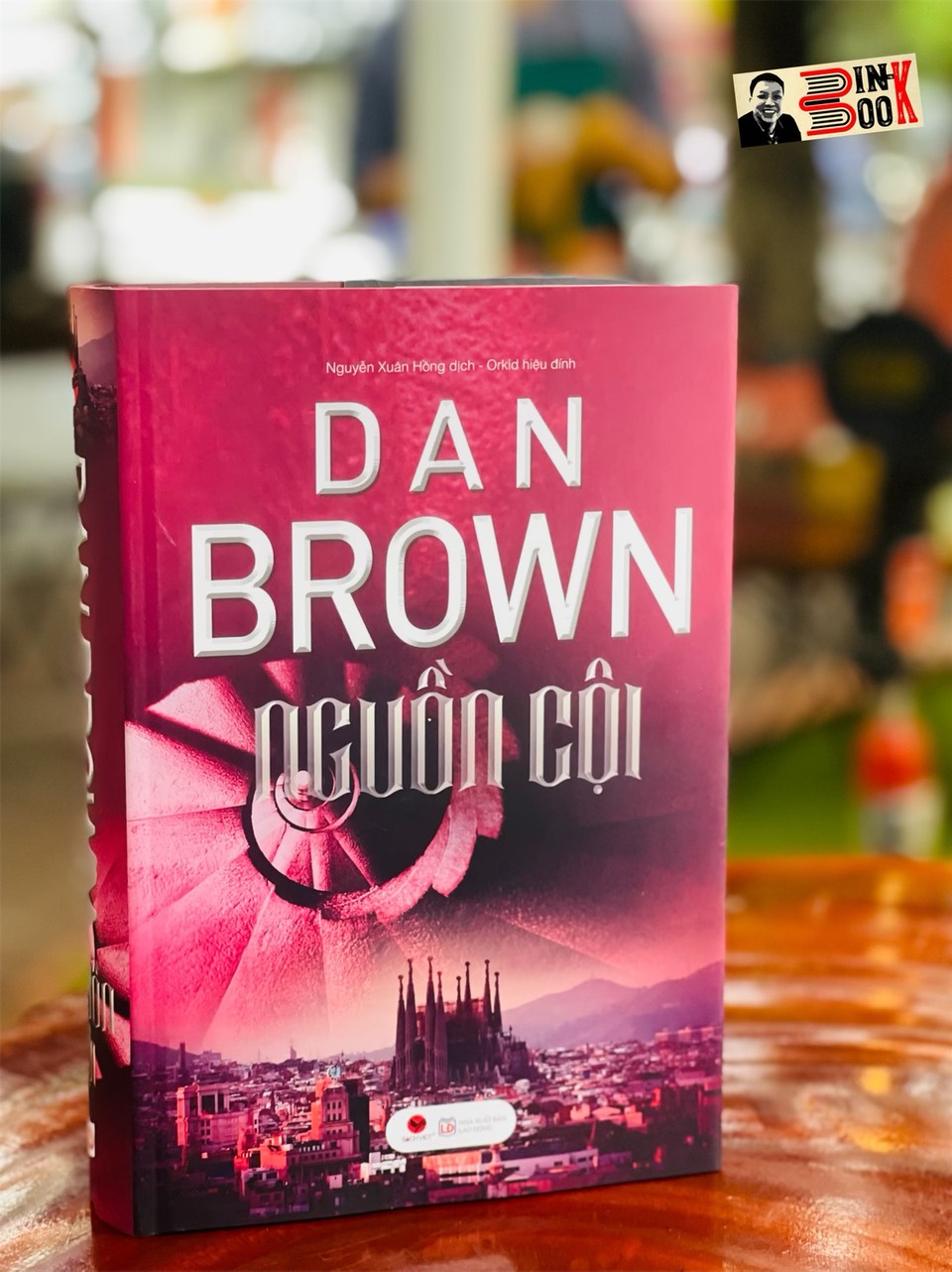 (Tái bản 2022) NGUỒN CỘI – Dan Brown – bìa cứng – Bách Việt – Nguyễn Xuân Hồng dịch