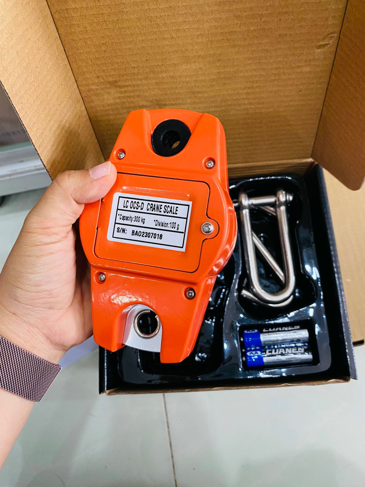 Cân treo điện tử giá rẻ 300kg