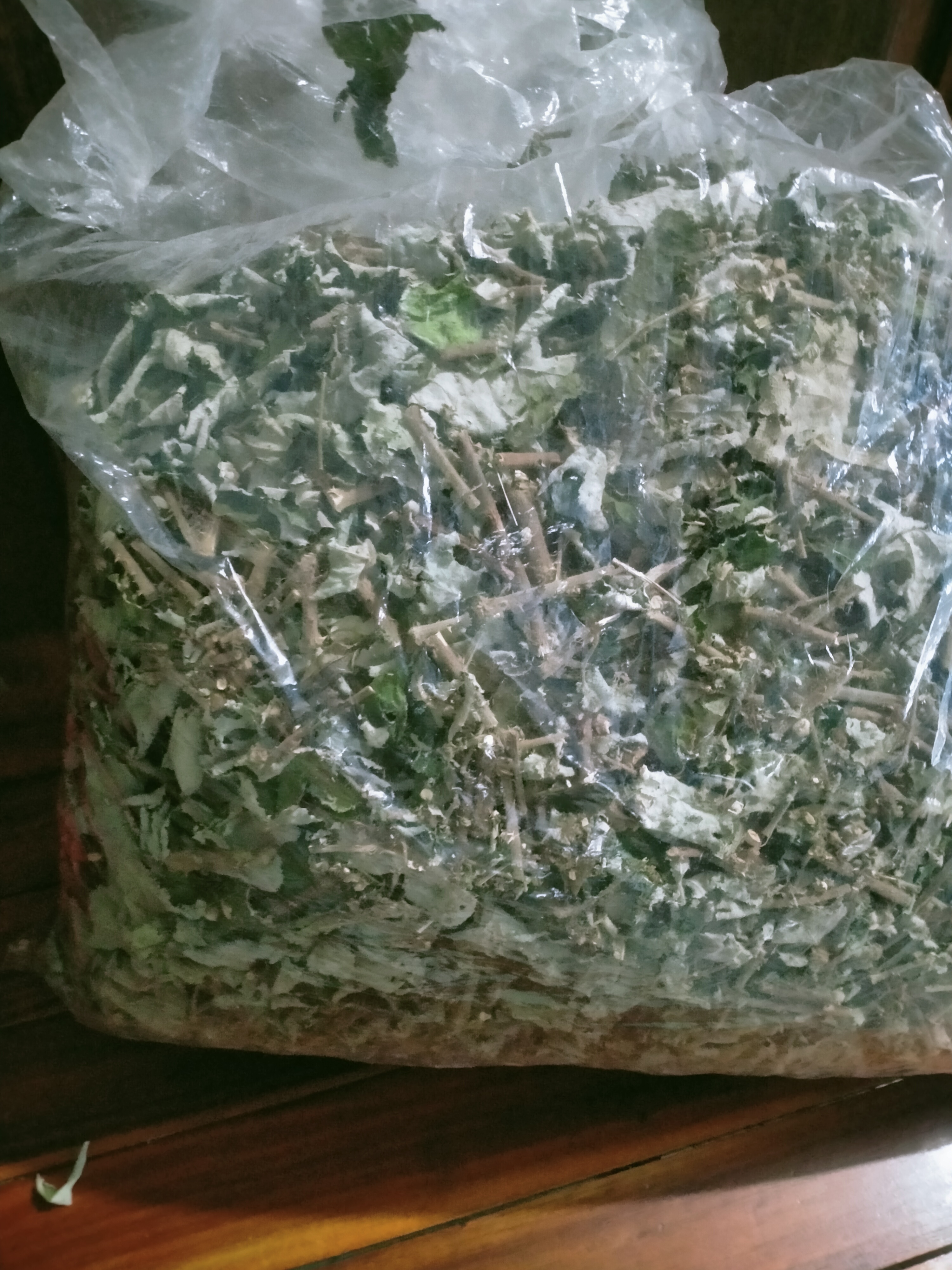 1kg thân lá mâm xôi rừng khô