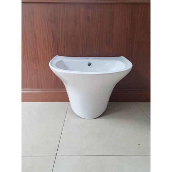 Lavabo sứ đúc treo tường