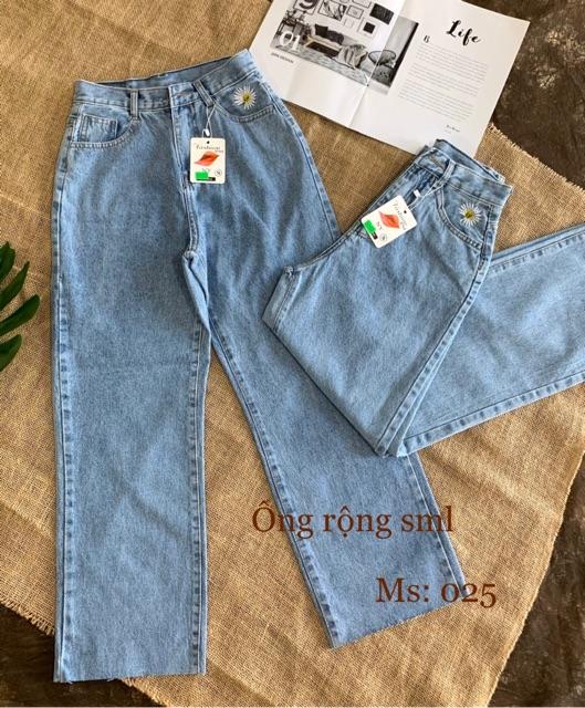 Quần jean ống rộng nữ hoa cúc thêu