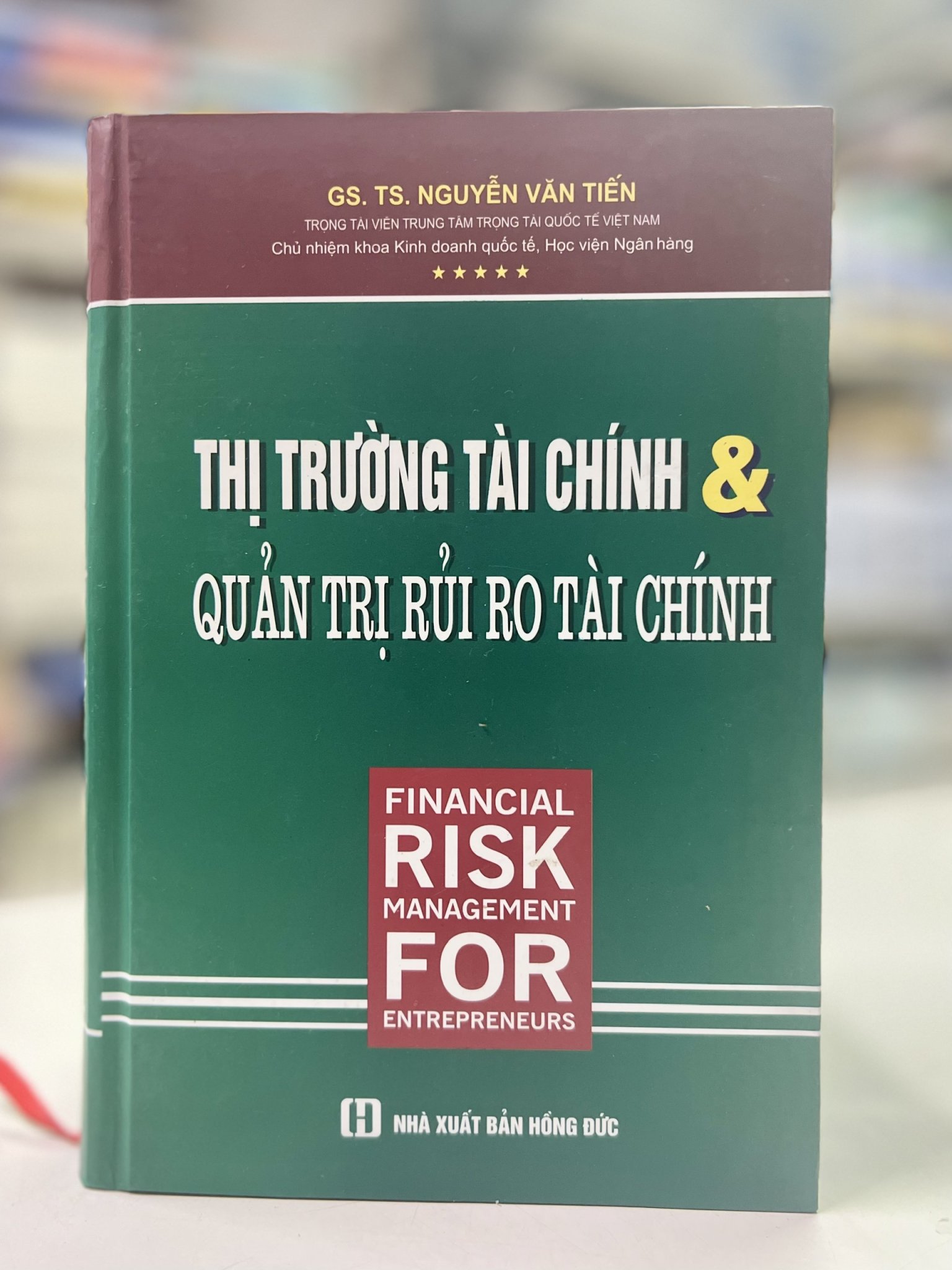 Thị trường tài chính &amp; Quản trị rủi ro tài chính