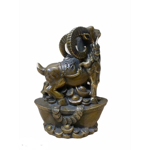 Tượng mùi đứng thỏi vàng bằng đồng
