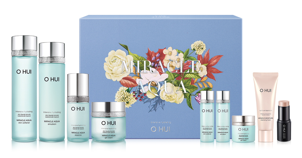 Bộ cấp nước dưỡng ẩm da sáng trong OHUI Miracle Aqua Set