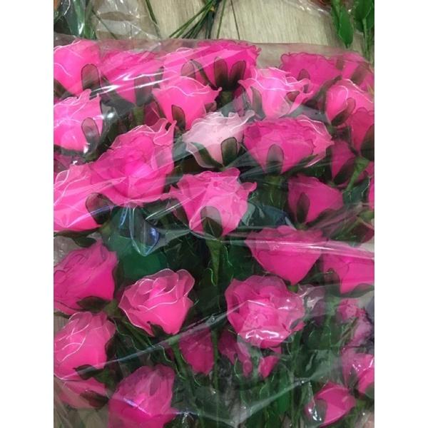 Combo 9 bông hoa và 2 bụi cỏ điểm