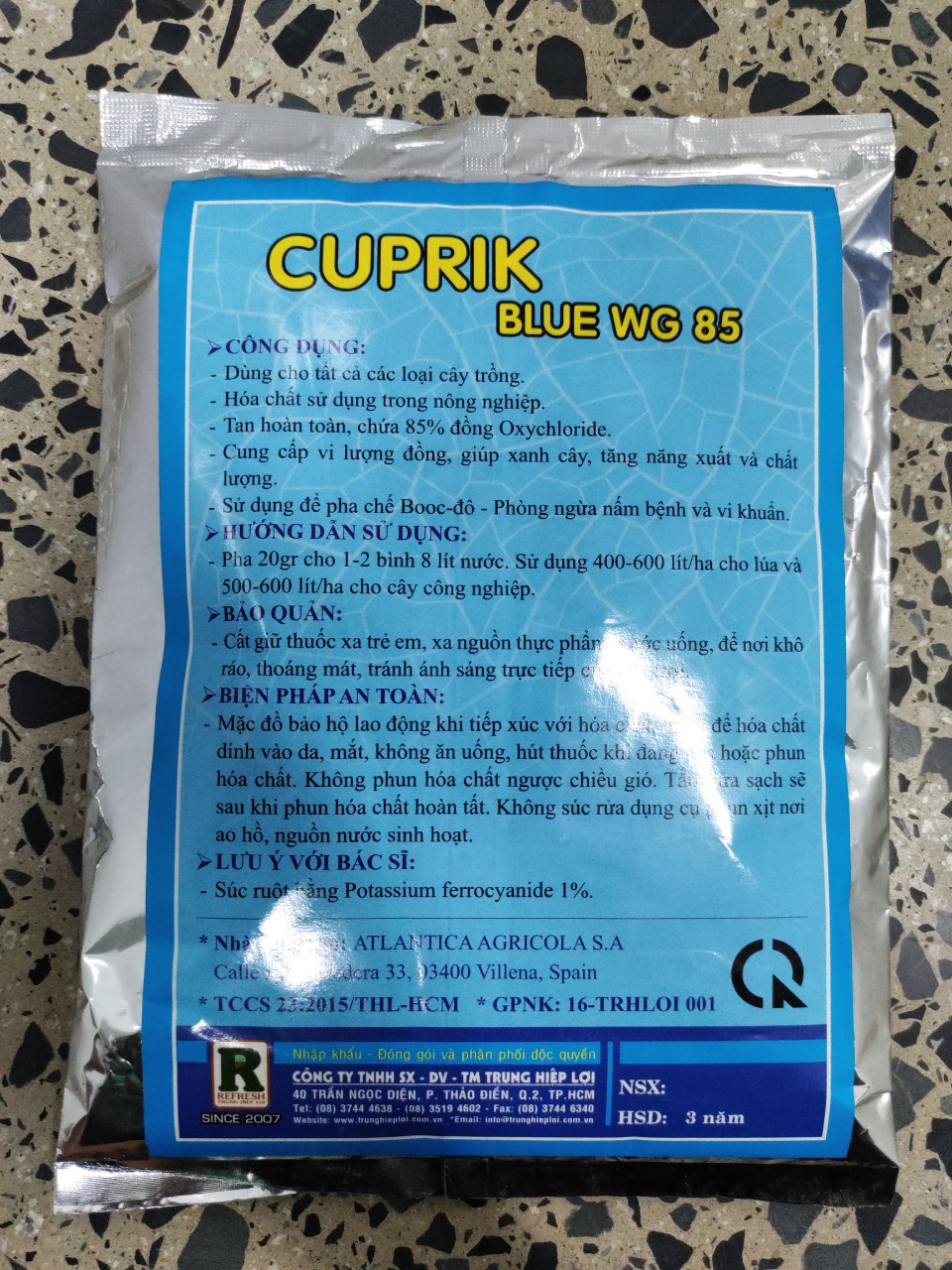 Phân bón gốc đồng CUPRIK W.G BLUE 1Kg phục hồi cây, phòng trị vi khuẩn, tảo, rong, nấm bệnh