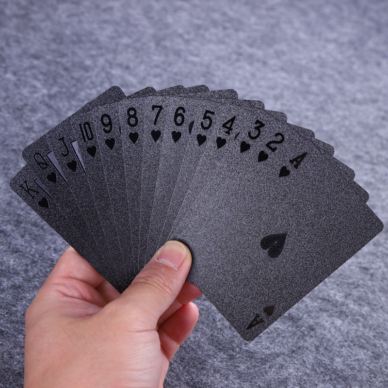 Hình ảnh Bài tây poker nhựa cao cấp mạ nhũ màu đen chống thấm nước uốn cong chính hãng dododios