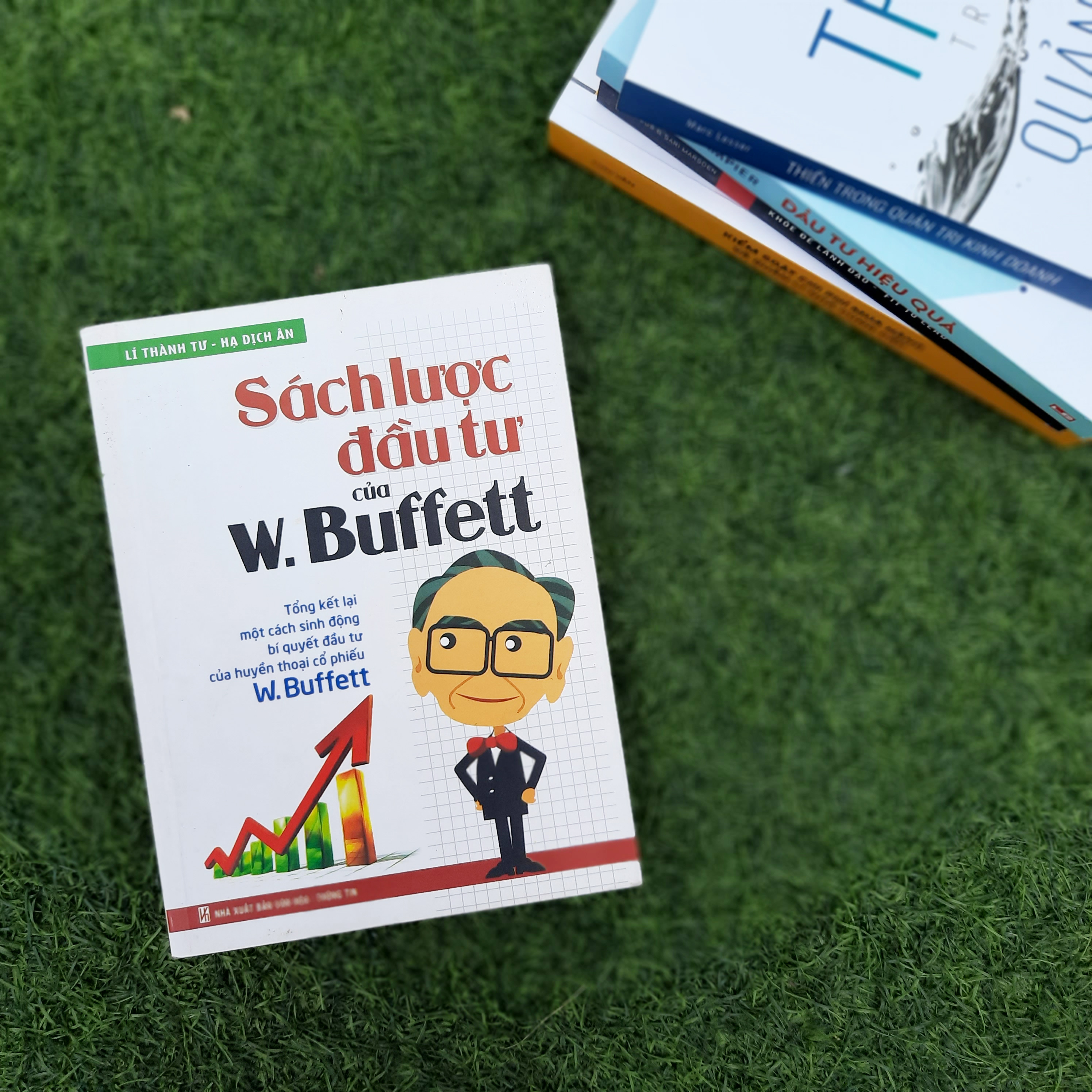 Sách: Combo 4 Cuốn Những Sát Thủ Hàng Loạt Trong Giới Tài Chính + Sách Lược Đầu Tư Của W.Buffett + Đầu Tư Hiệu Quả + Đầu Tư Chất Lượng