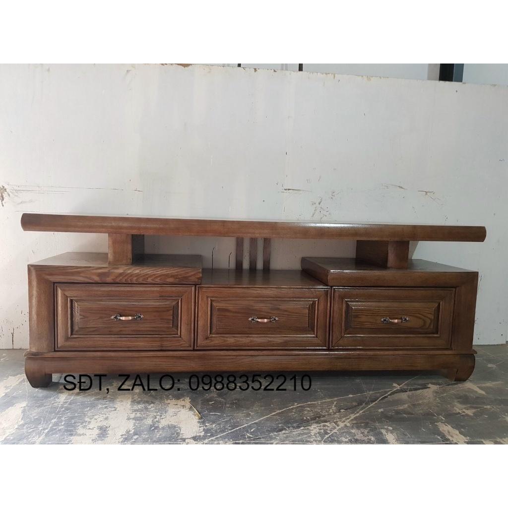 Kệ tivi gỗ sồi đen kiểm tra trước khi nhận hàng