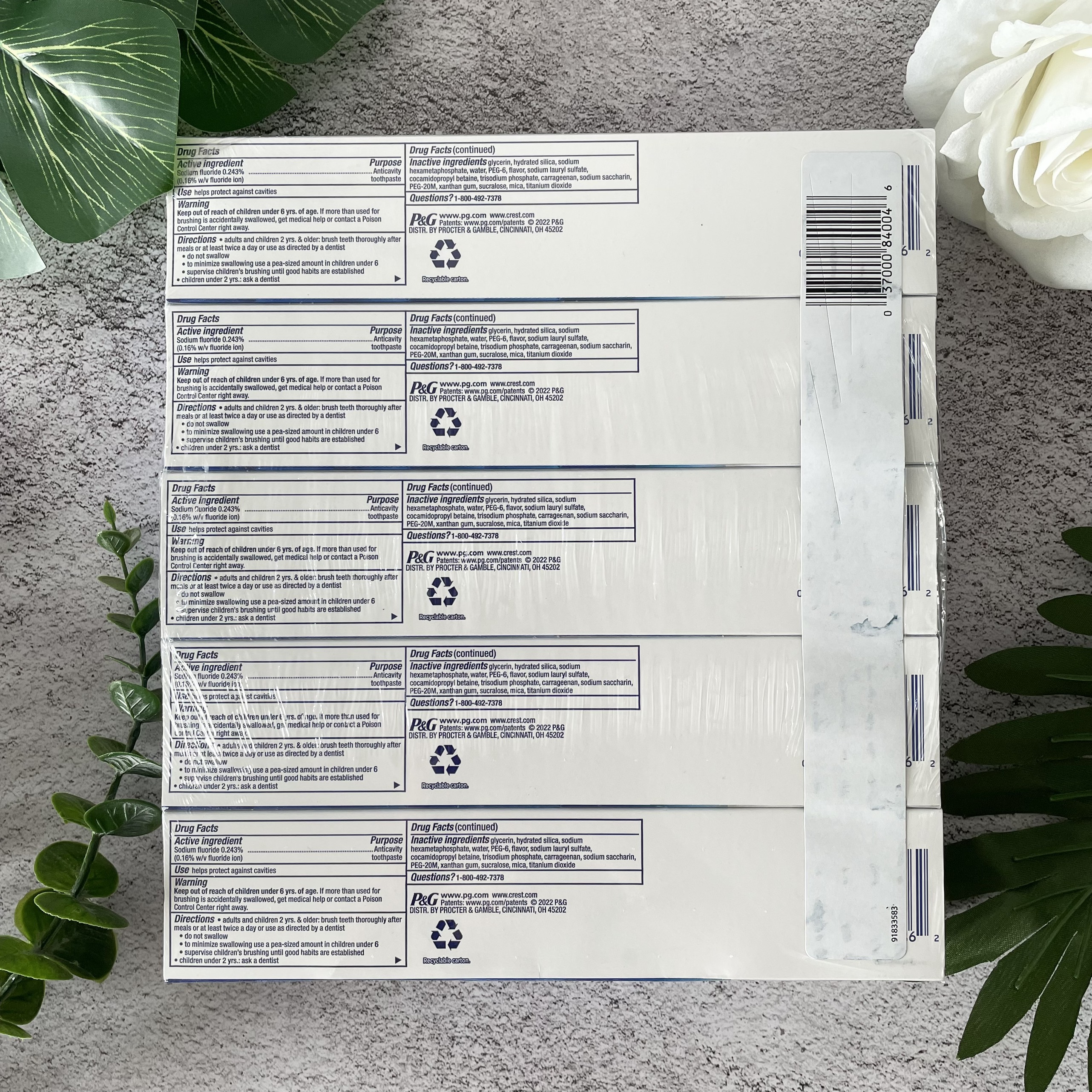 Kem đánh răng Crest 3D Advanced Triple Whitening 158g