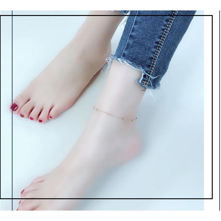 Lắc chân nữ titan chữ cong bi cách điệu bền màu hợp thời trang - Tạo nên vẻ quyến rũ cho đôi chân của bạn