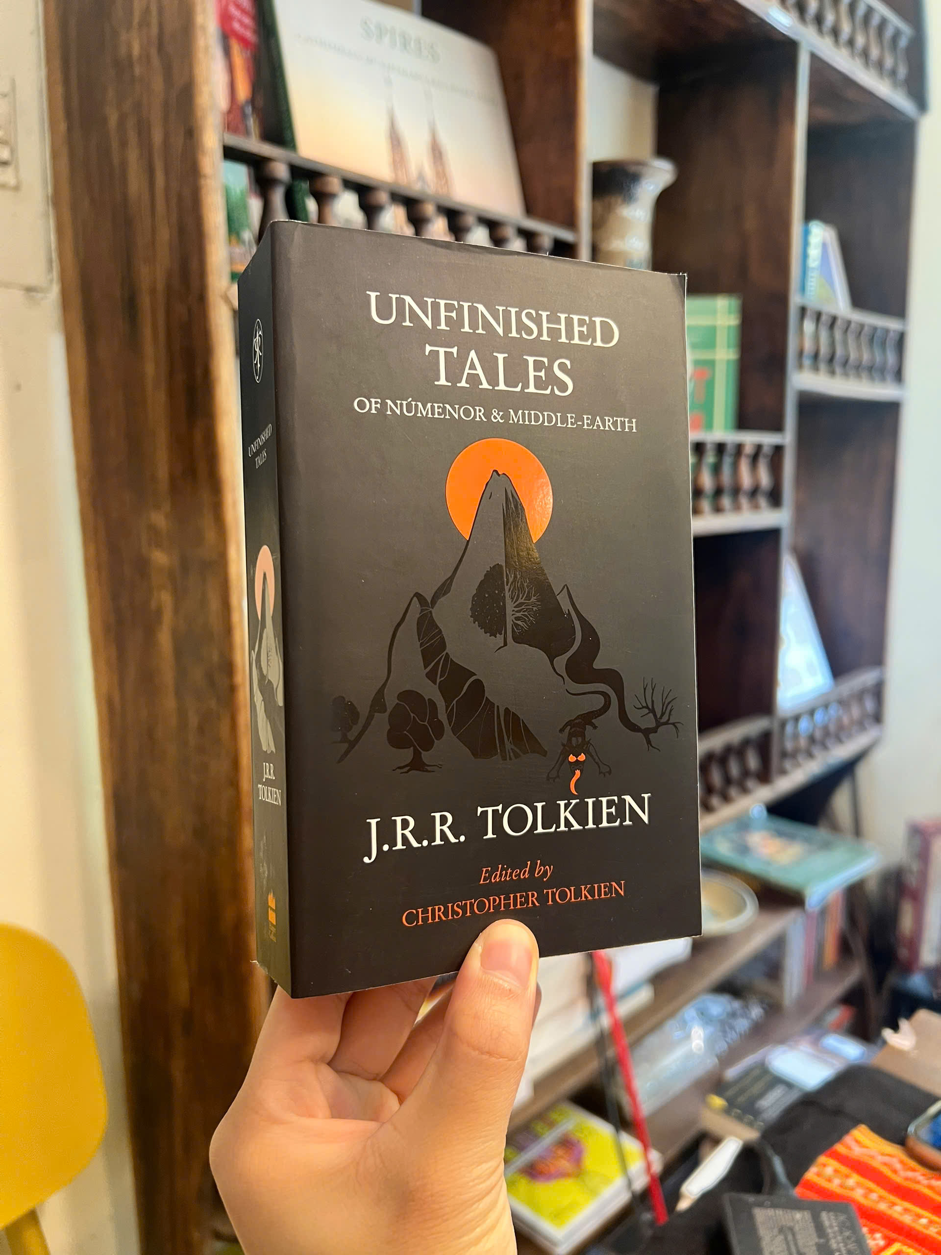 Sách - Unfinished Tales of Númenor and Middle-Earth by J.R.R. Tolkien | Fantasy / Ngoại văn