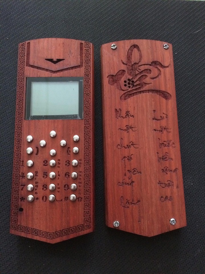 Vỏ gỗ cho điện thoại Nokia 1202 mẫu chữ Tâm