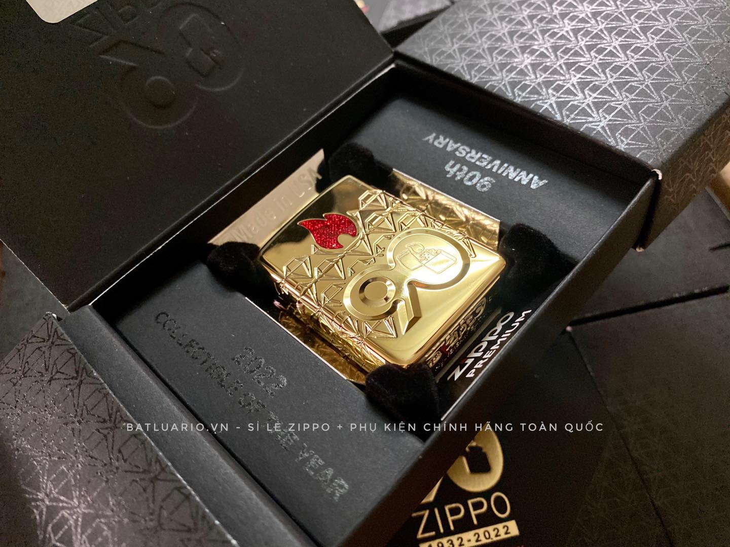 Bật Lửa Zippo 49866 – Zippo 90th Anniversary Limited Edition – Zippo 2022 Collectible Of The Year Asia – Gold Plated – Zippo Coty 2022 Asia