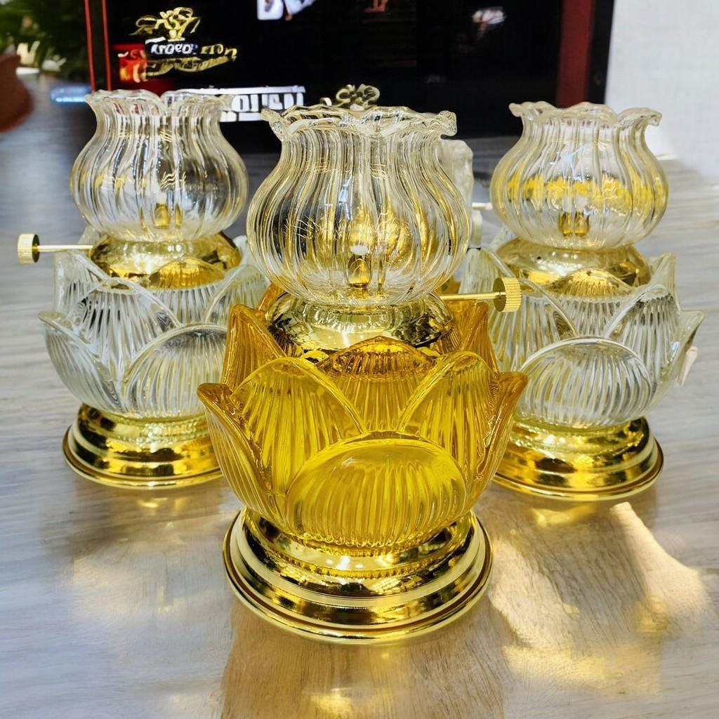 Đèn dầu hoa sen pha lê RỒNG VIỆT, Đèn lưu ly sang trọng có hai màu vàng trắng chân đồng - Vàng