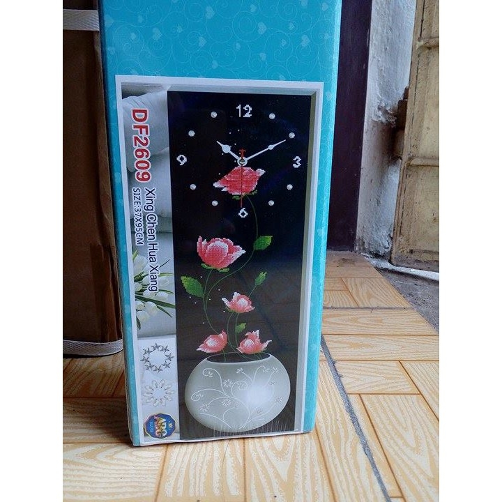 Tranh đính đá Đồng hồ Bình Hoa chưa đính đá