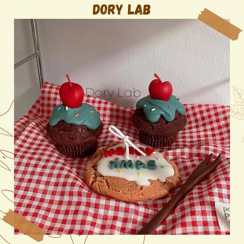 Nến Thơm Handmade Bánh Muffin Cherry Phong Cách Giáng Sinh, Quà Tặng - Dory Lab