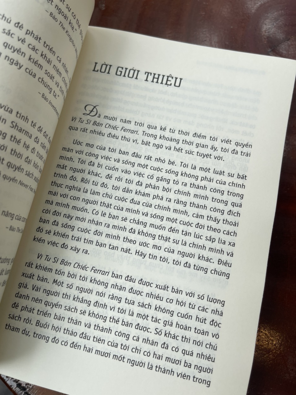 VỊ TU SĨ BÁN CHIẾC FERRARI - Robin Sharma - Thanh Thảo dịch – First News - bìa mềm