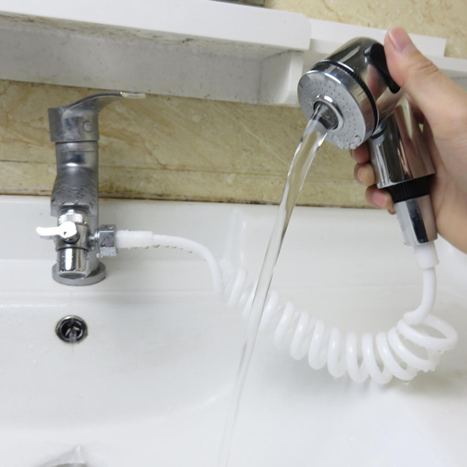 Vòi tắm cầm tay cao áp với đầu vòi kích thước nhẹ, dễ dàng lắp đặt,Ống nối dài có độ đàn hồi cao,