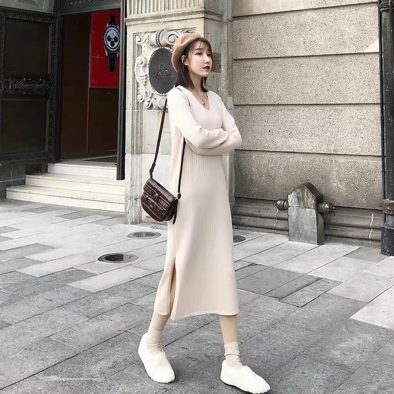 Váy suông dài tay cổ tim xẻ tà chất len gân phong cách hàn quốc