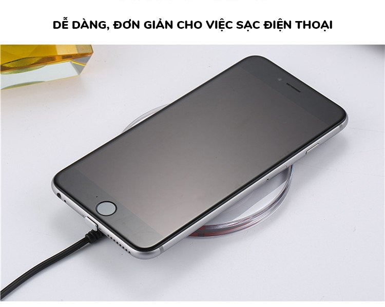 Đế Sạc Nhanh Không Dây Siêu Mỏng Tiện Lợi Cho Điện Thoại Chuẩn Qi - Giao Màu Ngẫu Nhiên