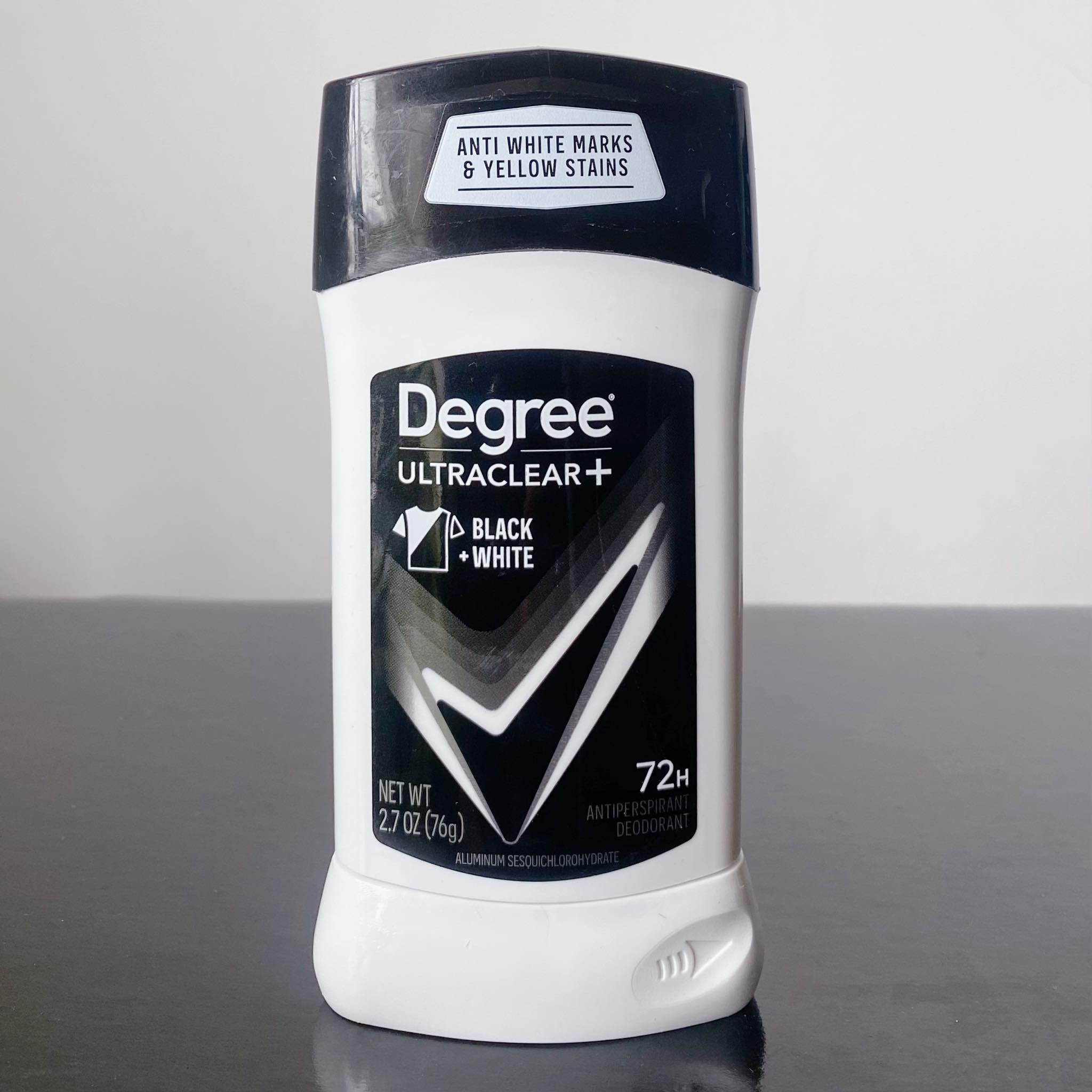 Lăn khử mùi nam Degree Men Motionsense Ultra Clear Black White 76g